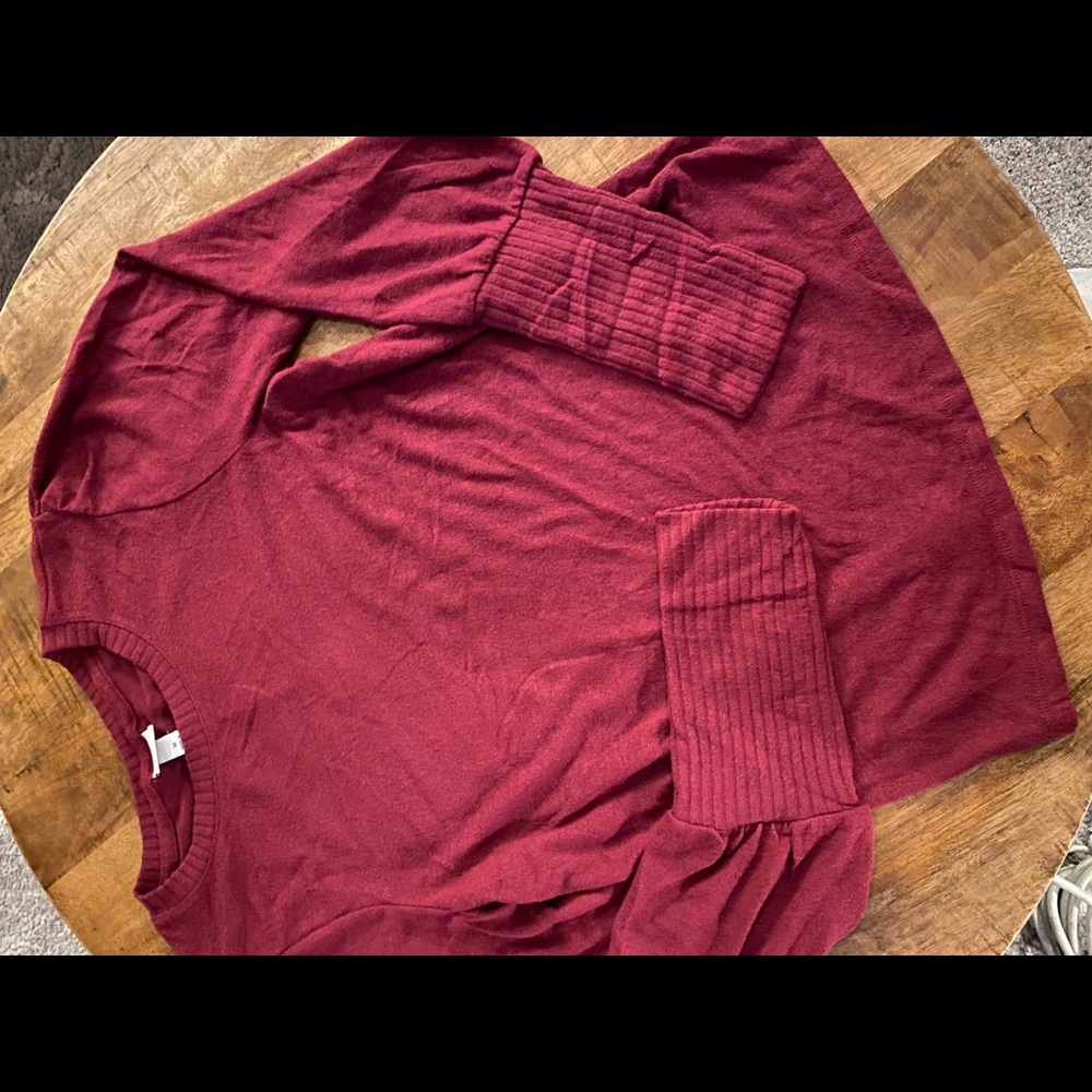 NEW Womens shirt sweater